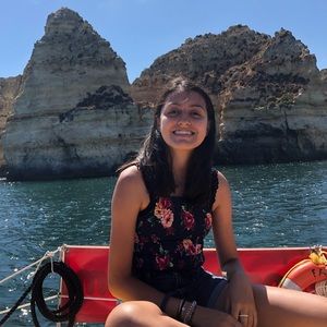 Meet your Posher, Nicole